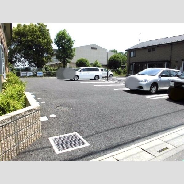 サンリバー 駐車場