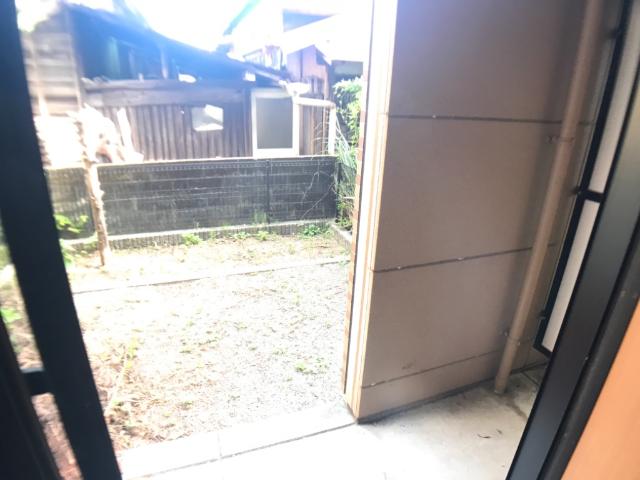 ボン・フルーレ102号室 庭