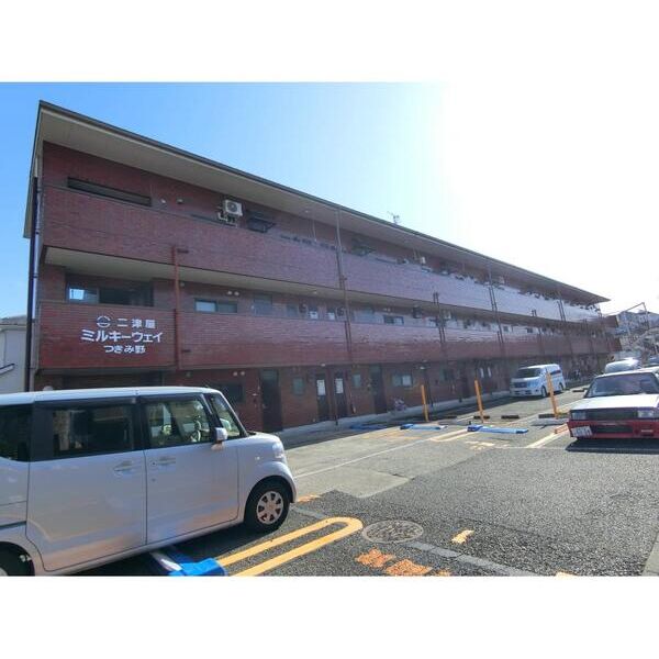 ミルキーウェイつきみ野101号室 外観