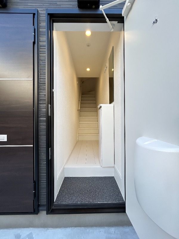 ミモザ哲学堂2階 玄関