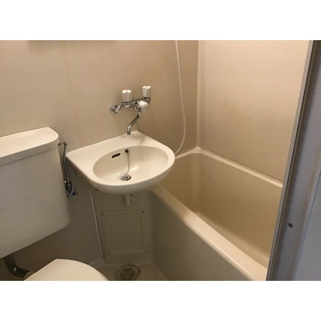 ハイライフ鶴見106号室 お風呂