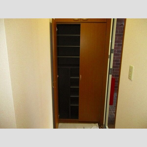 ノーブルタウン　弐番館 シューズBOX