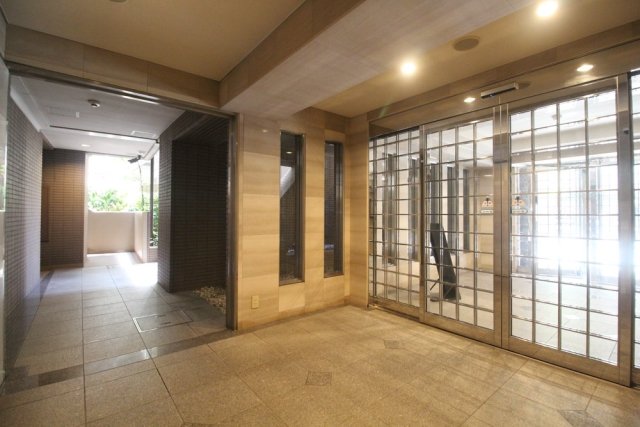 パレステュディオ飯田橋905号室 エントランス