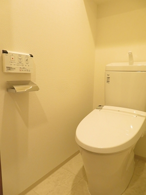ガーラ・グランディ横濱関内 ゆったりとした空間のトイレです