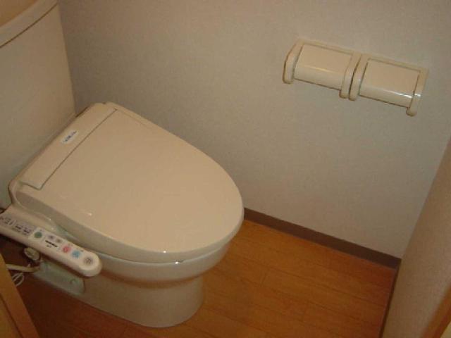 ペティハウス弐番館 シャワー付トイレ