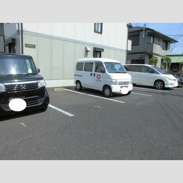 チェリーハウス 駐車場