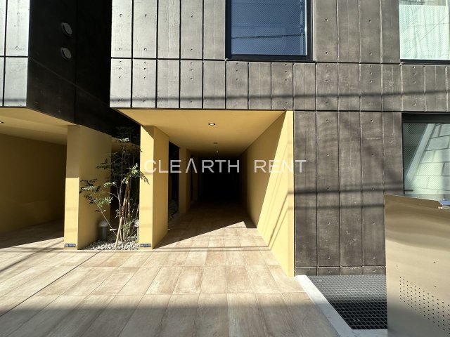 ＧＲＡＮ ＰＡＳＥＯ 島津山Ｅａｓｔ2階 おしゃれなエントランス