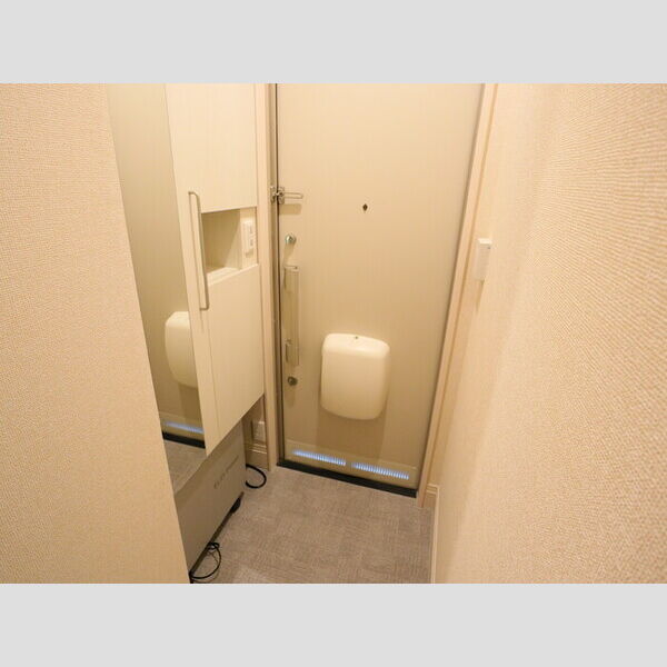 セレスティンワール　B棟 玄関