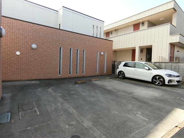 モルゲンロート 駐車場