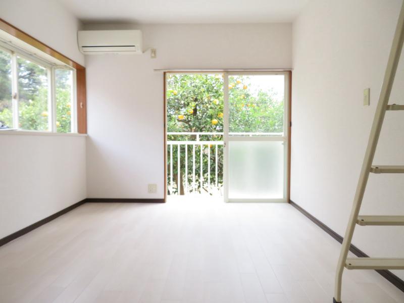 アミー一番館 リビング