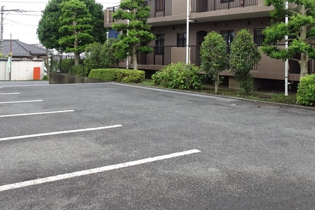 りぶいんしらゆり翼 駐車場　※実際の使用状況とは異なります(現況優先)