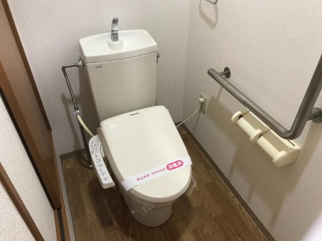 ファインパレス荻野 シャワー付トイレ