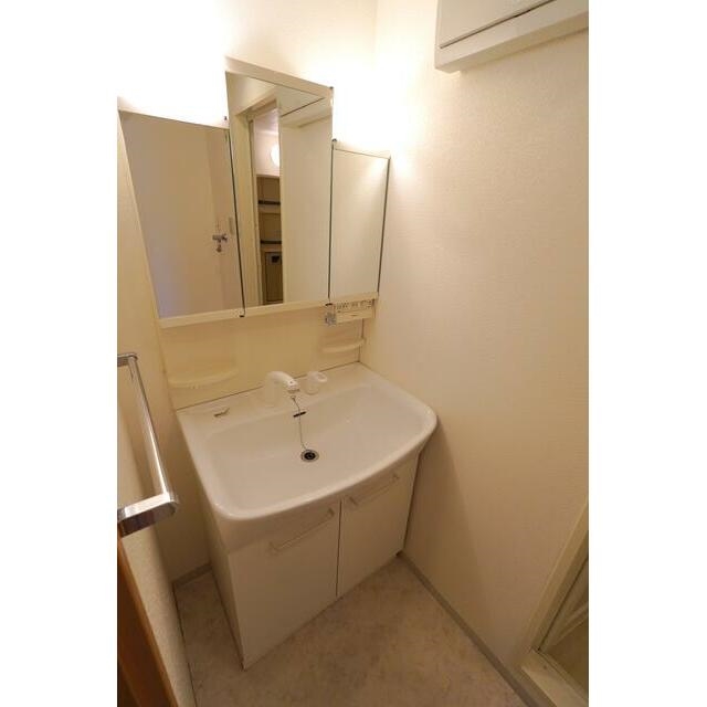 グランドール青葉2階 ※画像は他号室写真。現況優先。