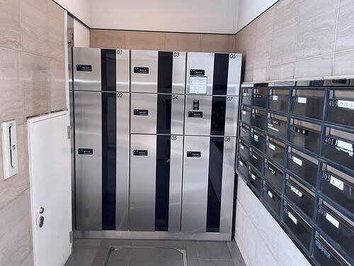 ライオンズマンション鎌倉七里ガ浜海岸3階 メールボックス、宅配ボックス