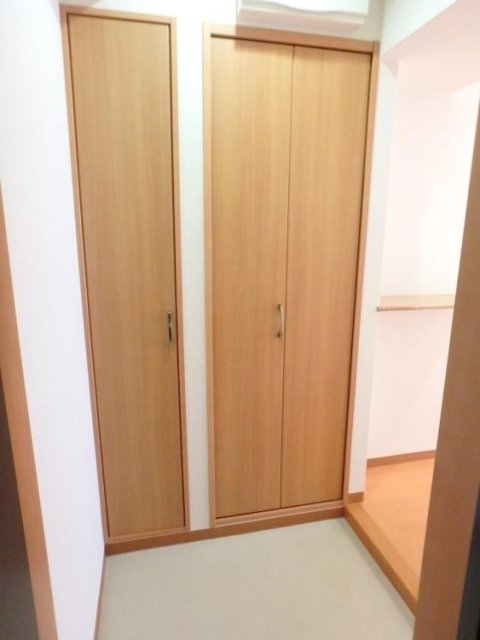 メトロフォート4階 玄関