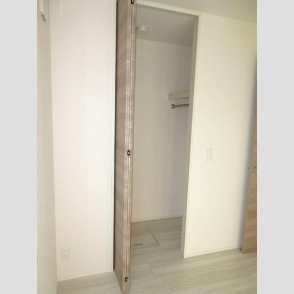 アンジュール氷川台101号室 収納