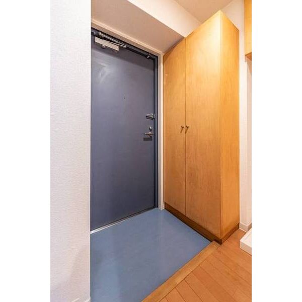 トゥー・ル・モンド新横浜 玄関