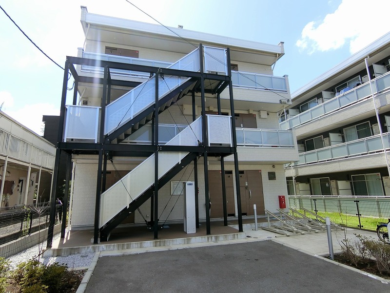 リブリ・ハナミズキ大船2nd1階 外観