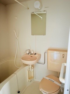 サンフローラ211号室 2025年10月撮影　3点ユニット