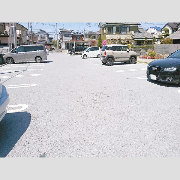 コンフォルト103号室 駐車場