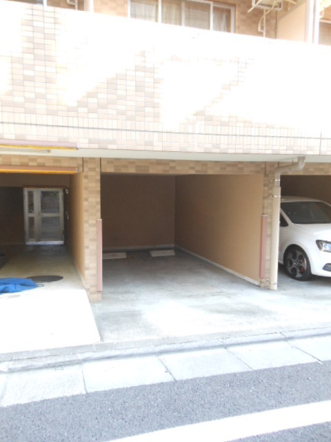 スカイコート馬込 駐車場