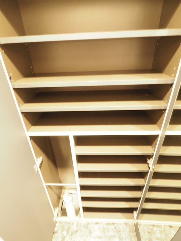 レジディア三越前4階 収納