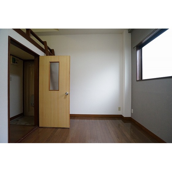 イリス三田0204号室 居室