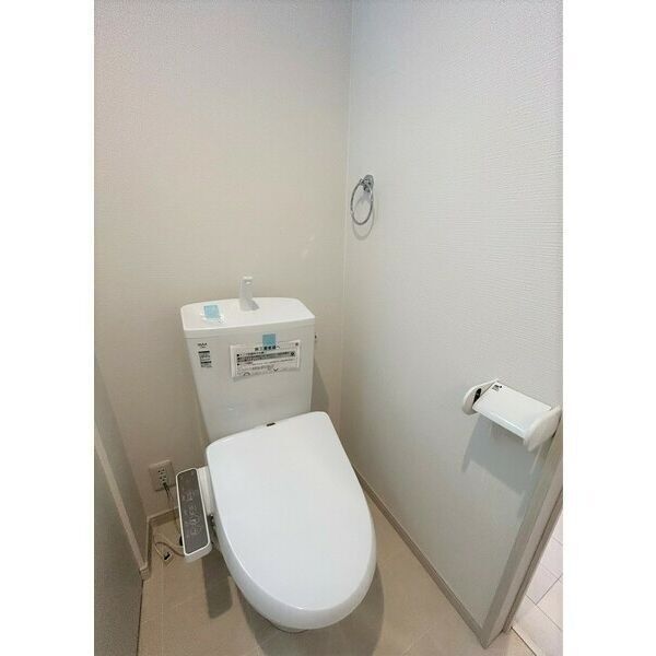 Ambition岩槻本町105号室 トイレ