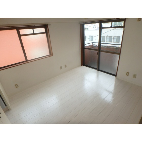 山恵フジ2301号室 リビング