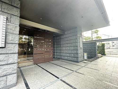 王子飛鳥山ザ・ファーストタワー＆レジデンス　タワー棟17階 エントランス　※2022年8月撮影の写真