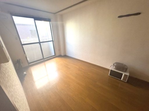 エクセルハイツⅢ番館101号室 クリーニング前の写真です※家具や小物はイメージです