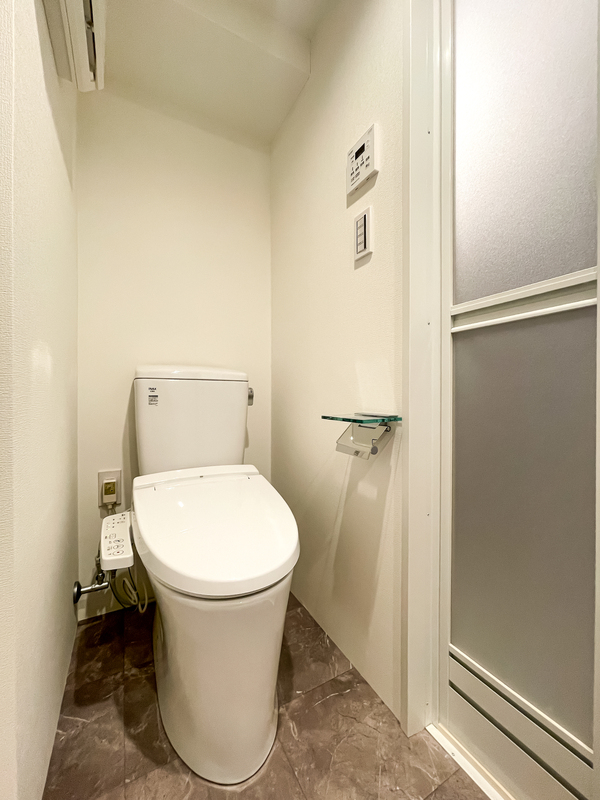 スフィア日本橋富沢町2階 トイレ