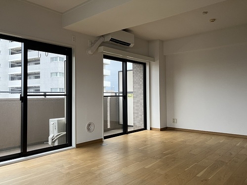 ライオンズマンション南浦和 リビングダイニング