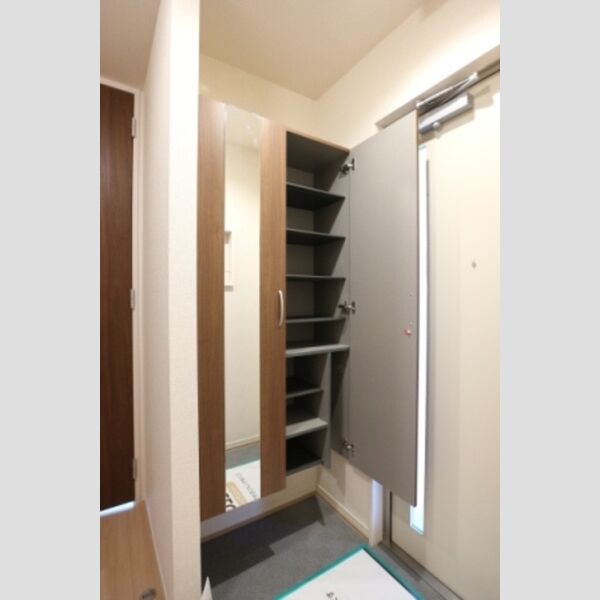 polaris シューズボックス