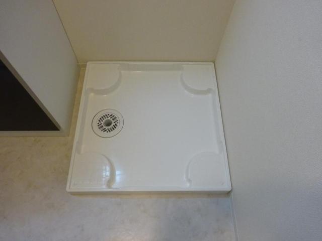 エルフェイム106号室 室内洗濯機置場