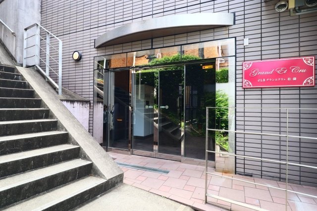 ＪＬＢグランエクリュ松濤1階 エントランス