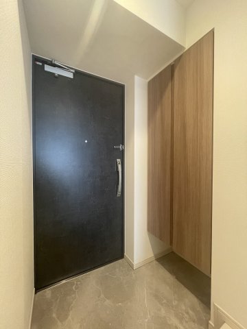 エヌステージ秦野駅前1202号室 玄関