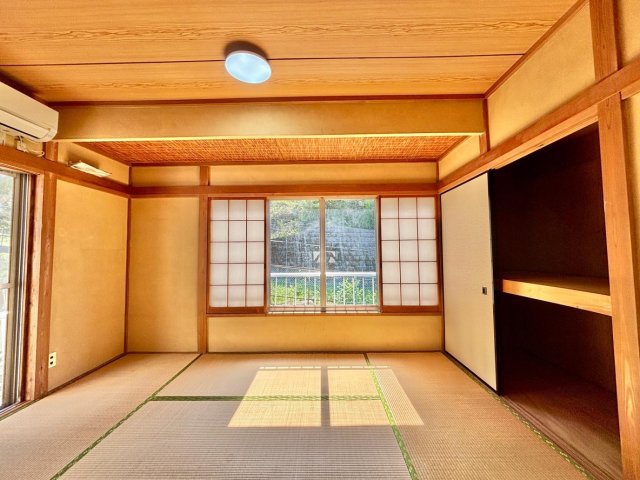 丘と若葉のリコッタ 落ち着けて根強い人気の和室です