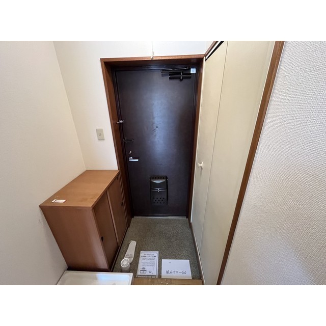 リュミエ本厚木 玄関