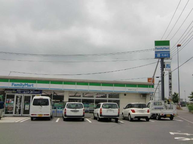 ハーヴェストコート ファミリーマート西大宮バイパス店まで710ｍ