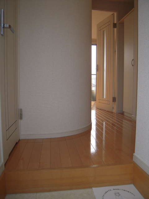 イジェント大倉山 玄関