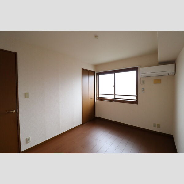 アークパレス203号室 洋室