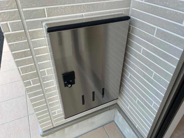 グランプラム本町（ＧｒａｎＰｌｕｍ本町）103号室 宅配ボックス