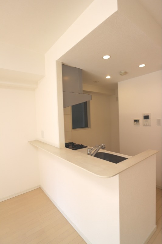 フォレシティ神田多町 キッチン