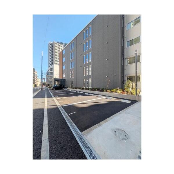 フィレ・デ・フルール103号室 駐車場