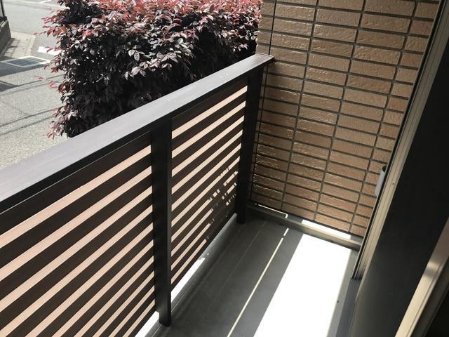 ドゥ・メゾン バルコニー