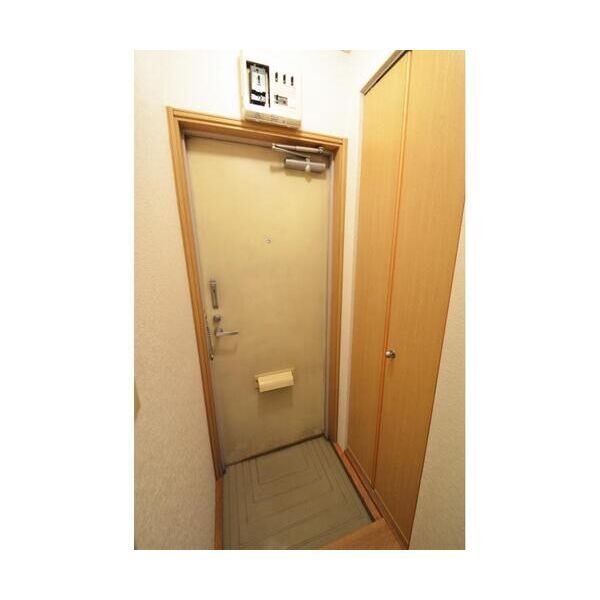 エステートピア山崎A 玄関