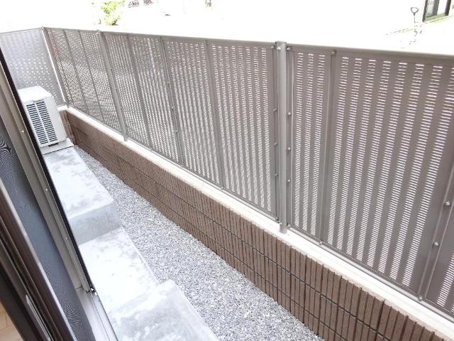 エル・クーレ103号室 専用庭