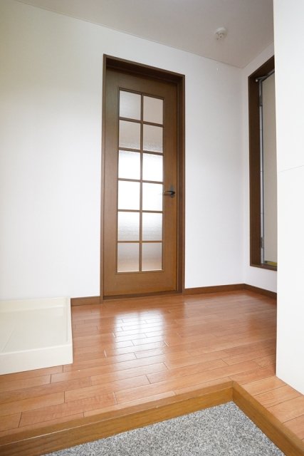 ＯＺ弐番街2階 玄関