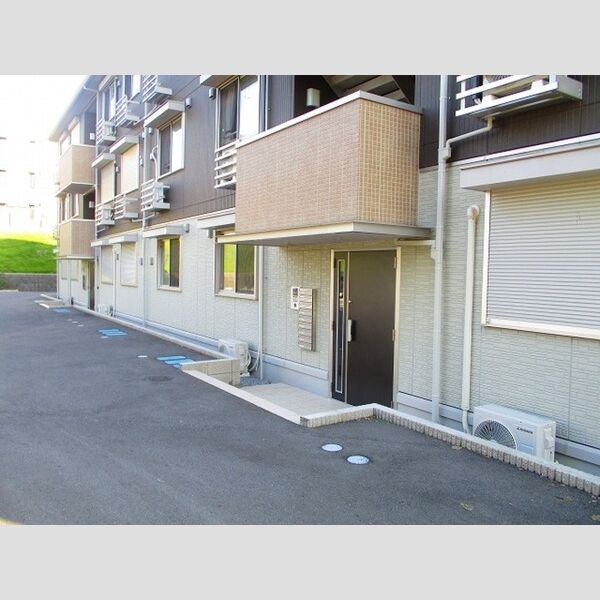 ルシャトーM103号室 オートロック